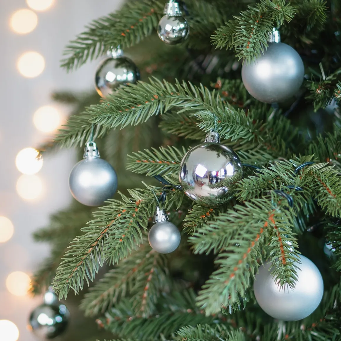 36 Pack Silver Mini Shatterproof Baubles