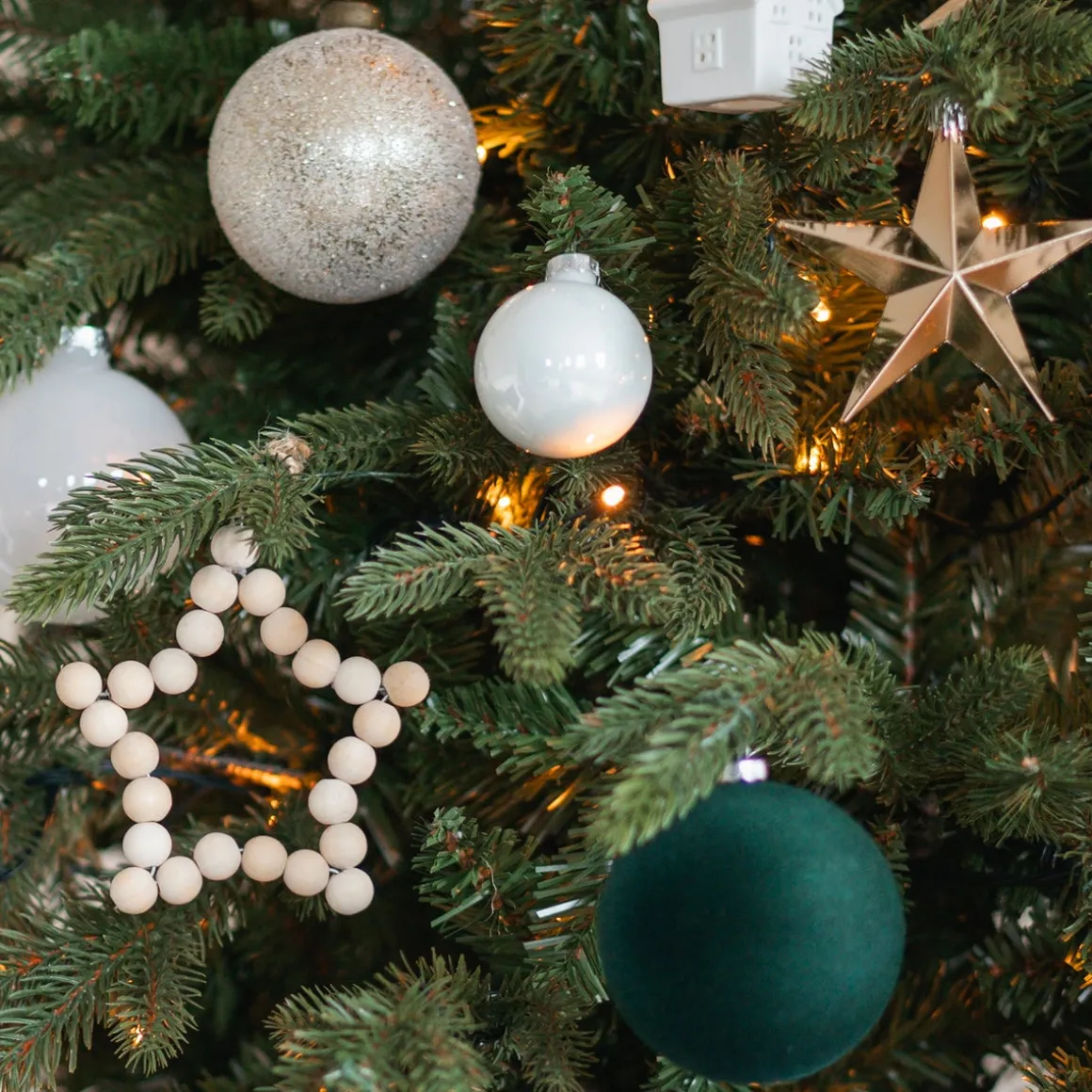 Christmas Tree Package 'Magic Moments': Rustic Christmas With Modern Accents