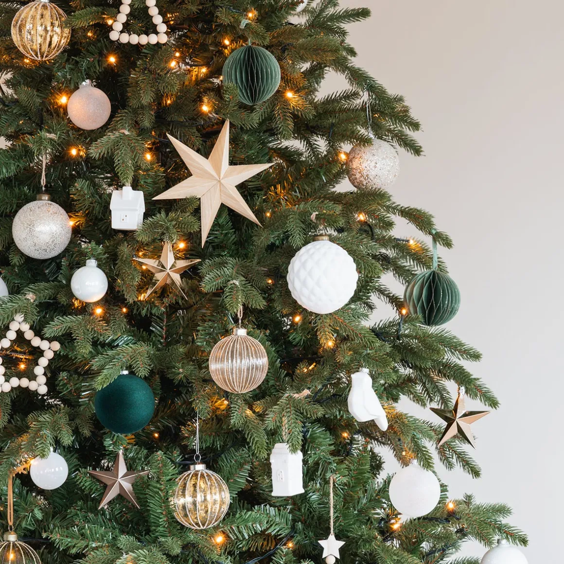 Christmas Tree Package 'Magic Moments': Rustic Christmas With Modern Accents