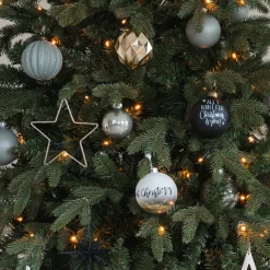 Christmas Tree Package 'Modern Elegance': Modern Ornaments And Luxurious Materials