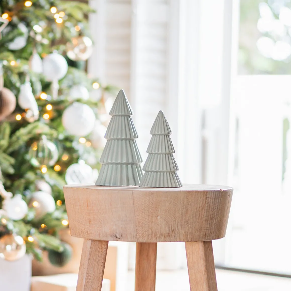 Cottage Green Porcelain Christmas Tree