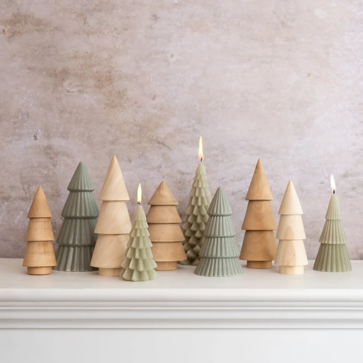 Cottage Green Porcelain Christmas Tree