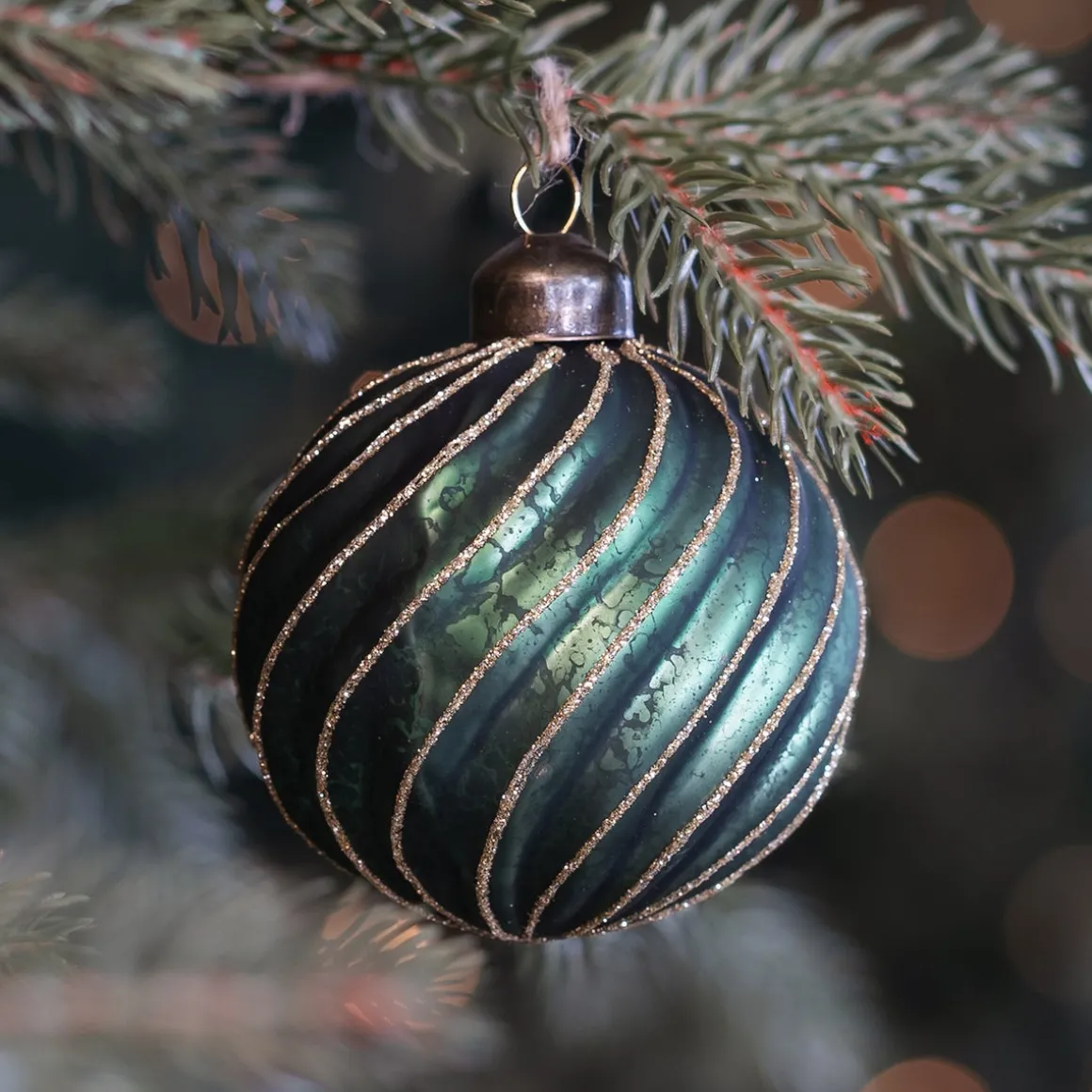 Luxury Antique Swirl Bauble | Glass | Green-Gold | 8cm