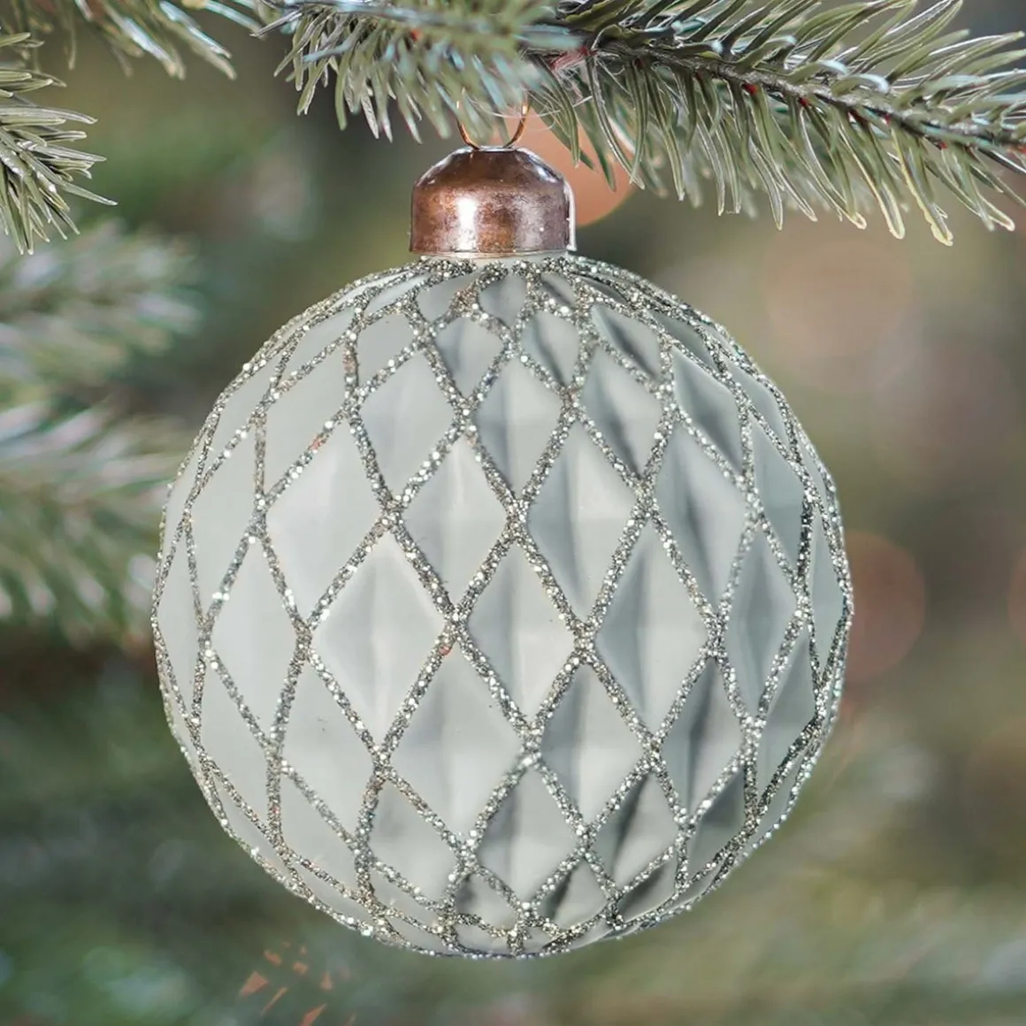 Luxury Christmas Bauble Matte With Relief Check Pattern | Cottage-Green | Glass | 8cm