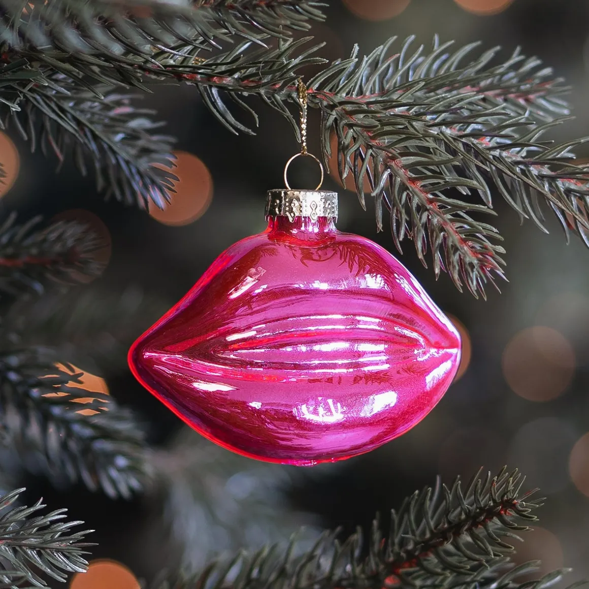 Pink Glass Mouth-shaped Ornament