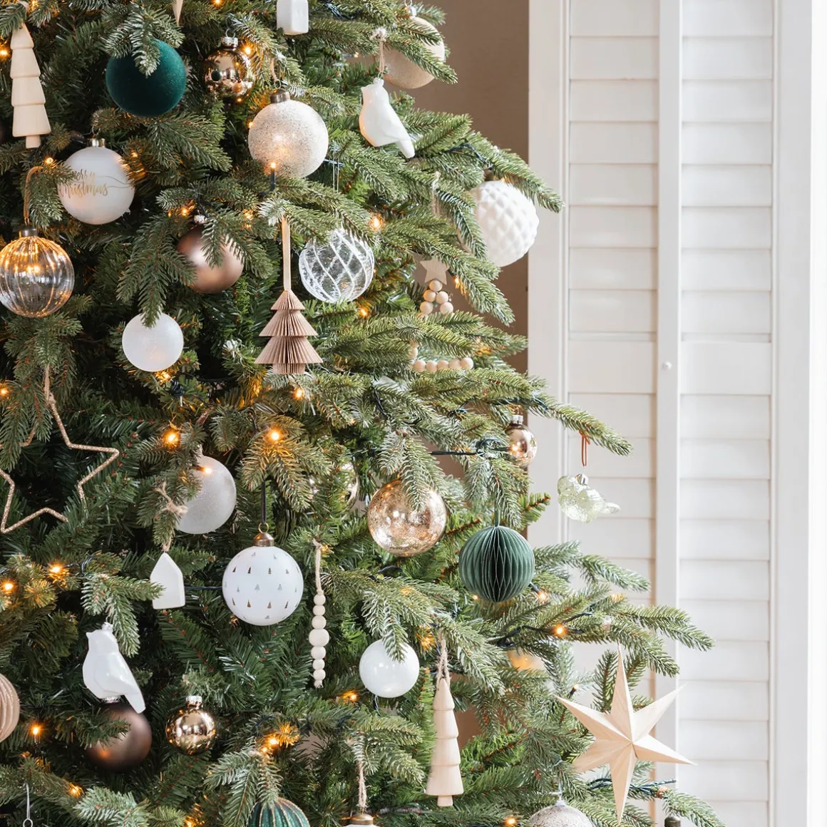 Pre-lit Christmas Tree Djill Pine 240cm